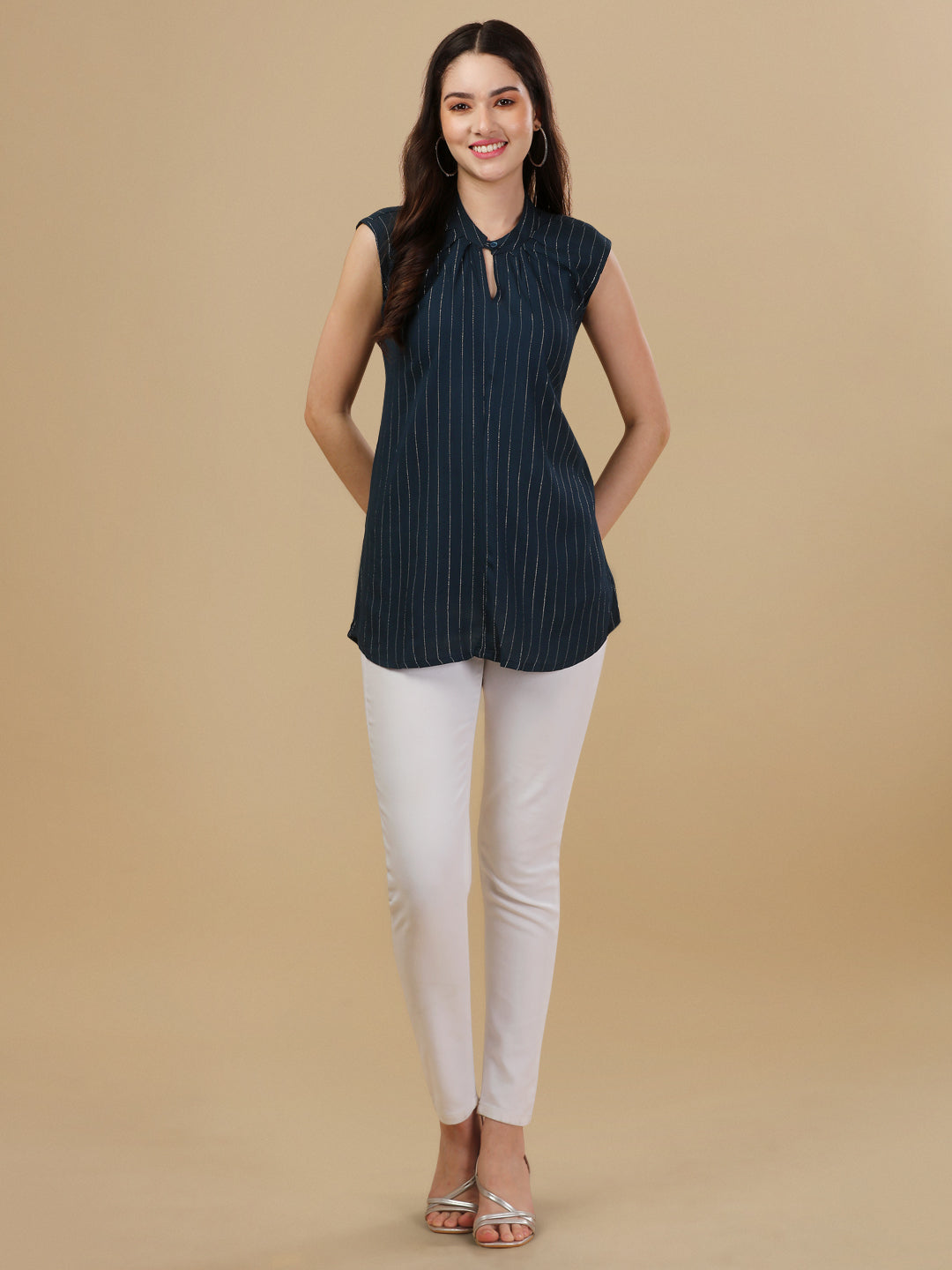 SLEEVELESS SOLID TOP-BLUE