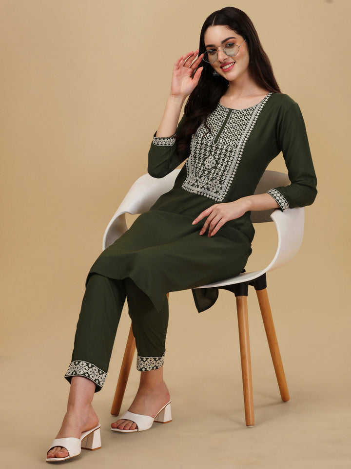 KURTI PANT SET WITH EMBROIDERY-GREEN