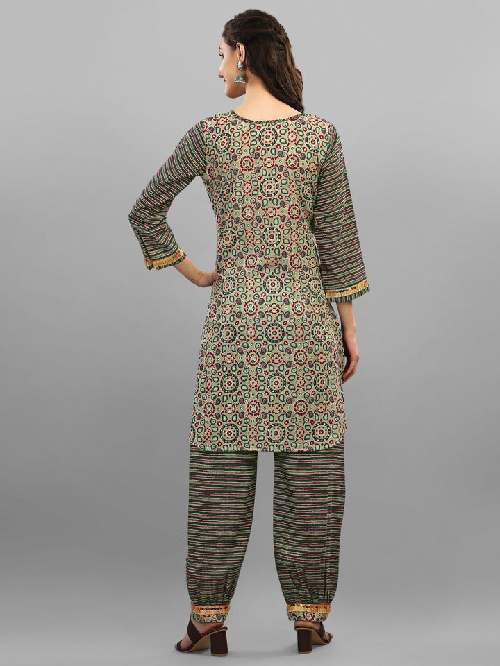 PRINTED KURTI, PANT & DUPATTA SET-GREEN