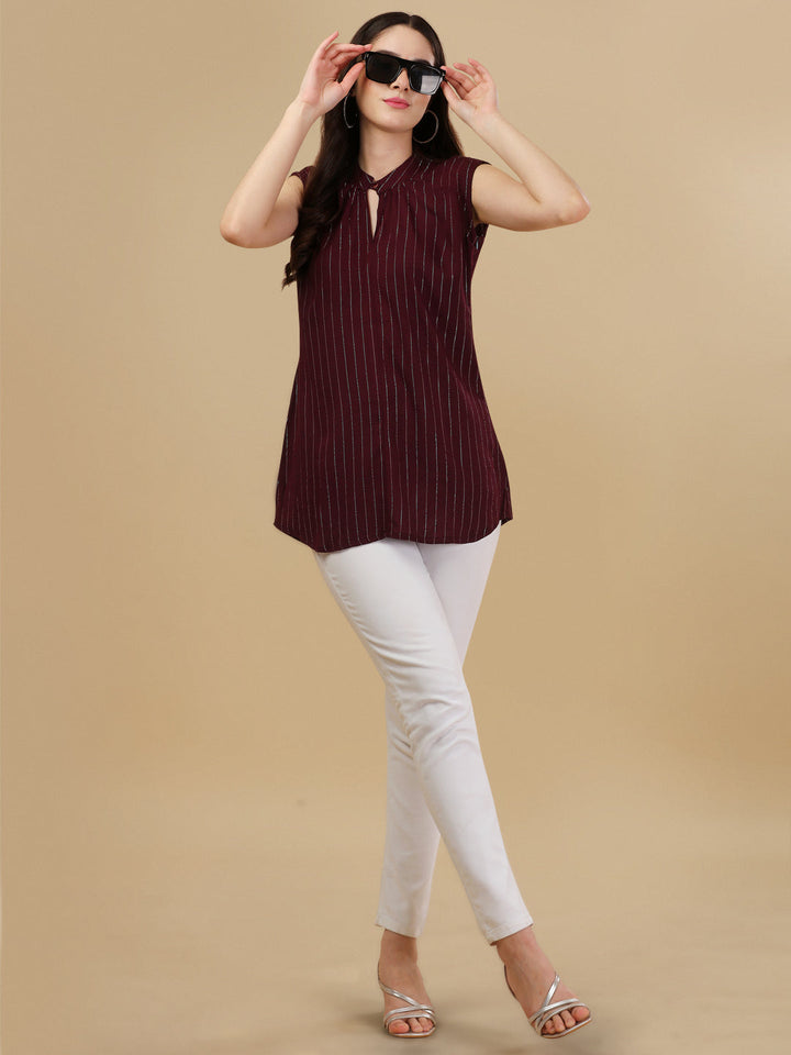 SLEEVELESS SOLID TOP-MAROON