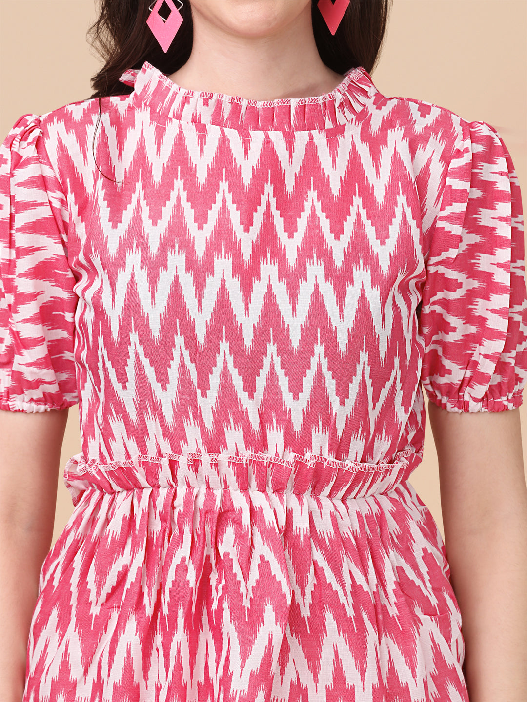 CHEVRON PRINTED TOP - PINK