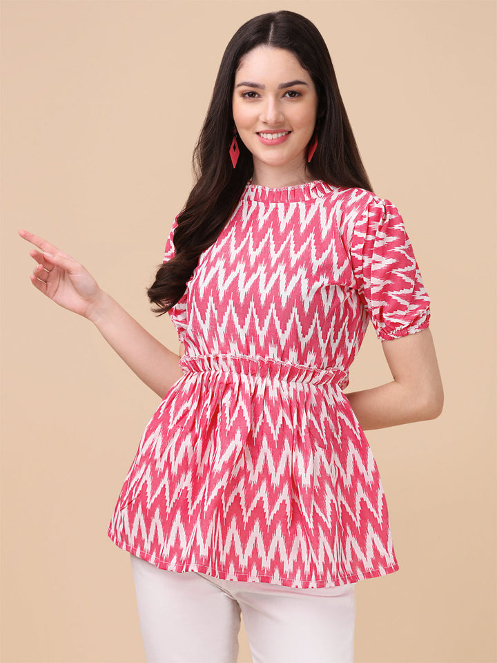 CHEVRON PRINTED TOP - PINK