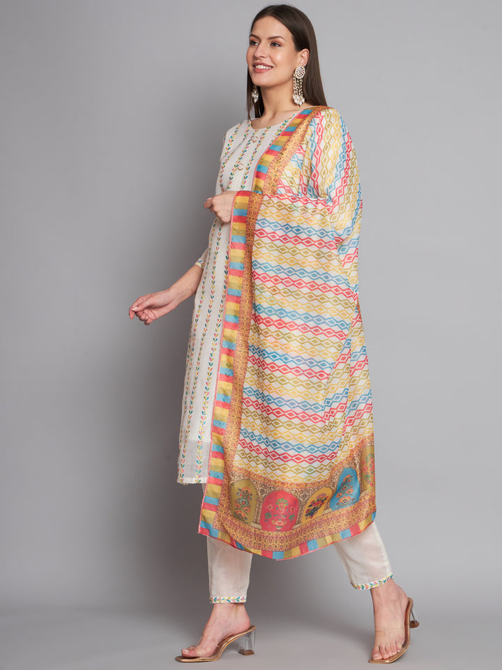 Classic Elegant Embroidery Kurta Pant